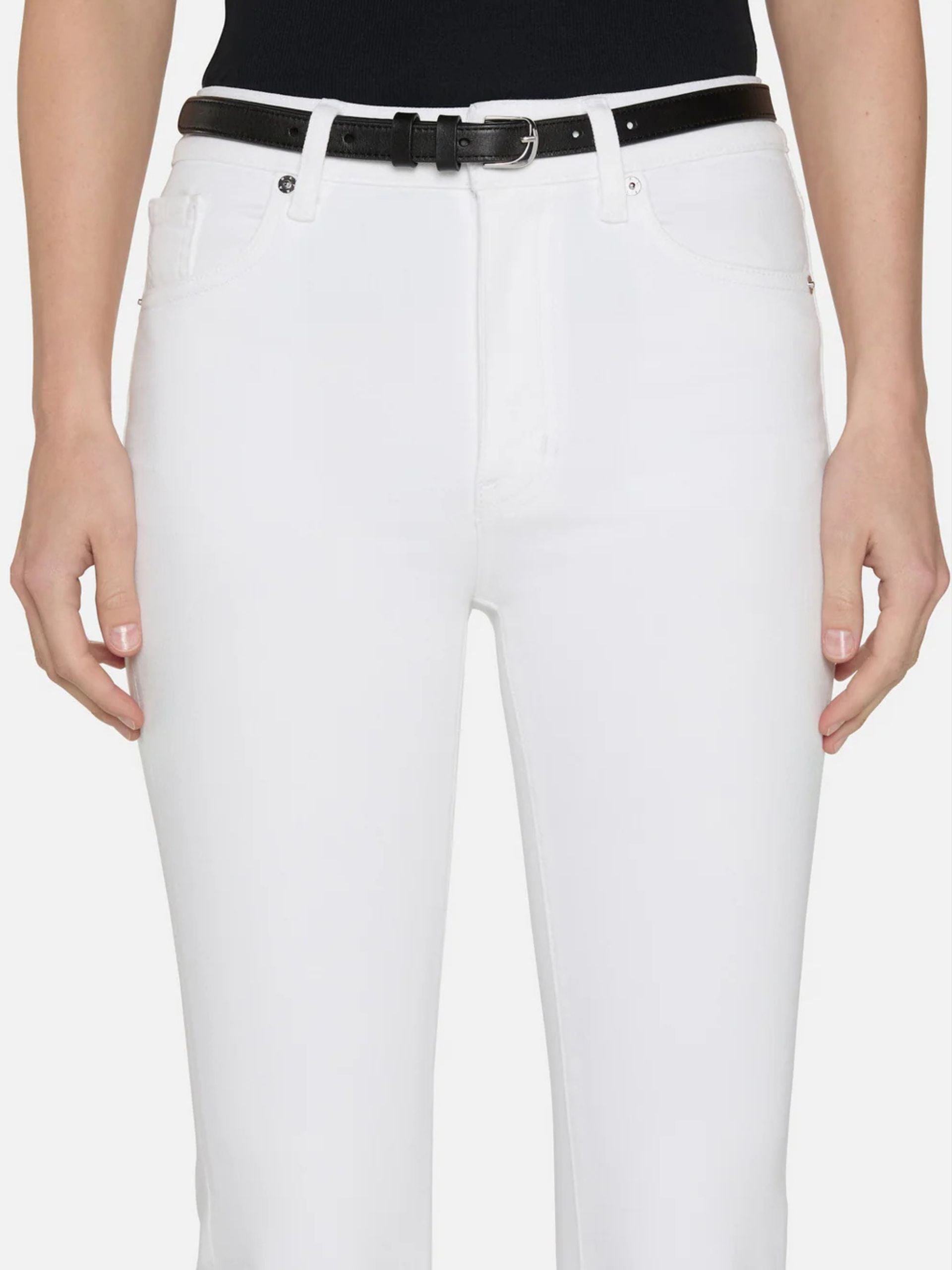 3001238wht FRAME The Reboot Crop