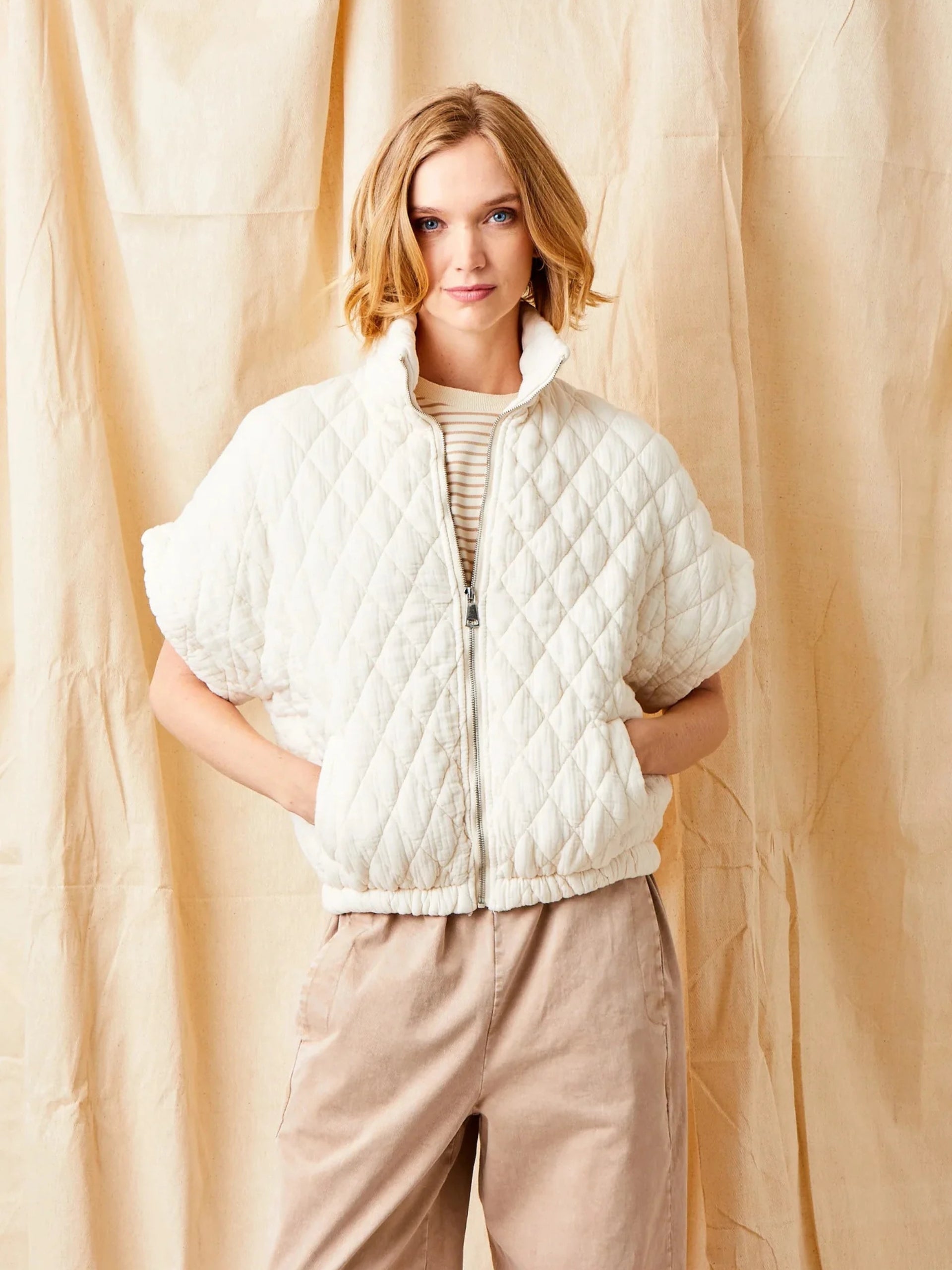 04087bm Suzy D Charlston Quilted Short Sleeve Jacket