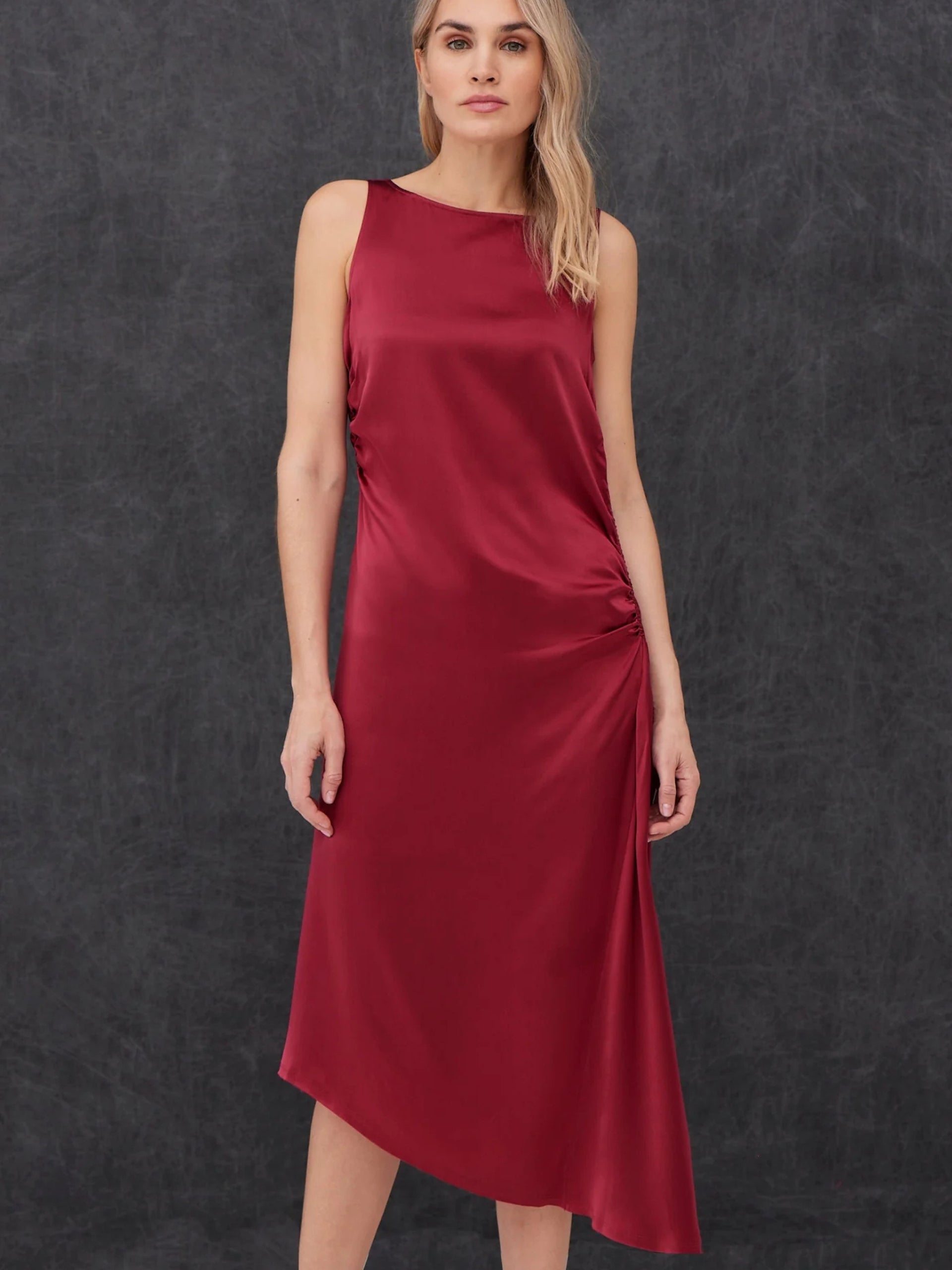 D487c Go SIlk Go Shirr It Up Dress