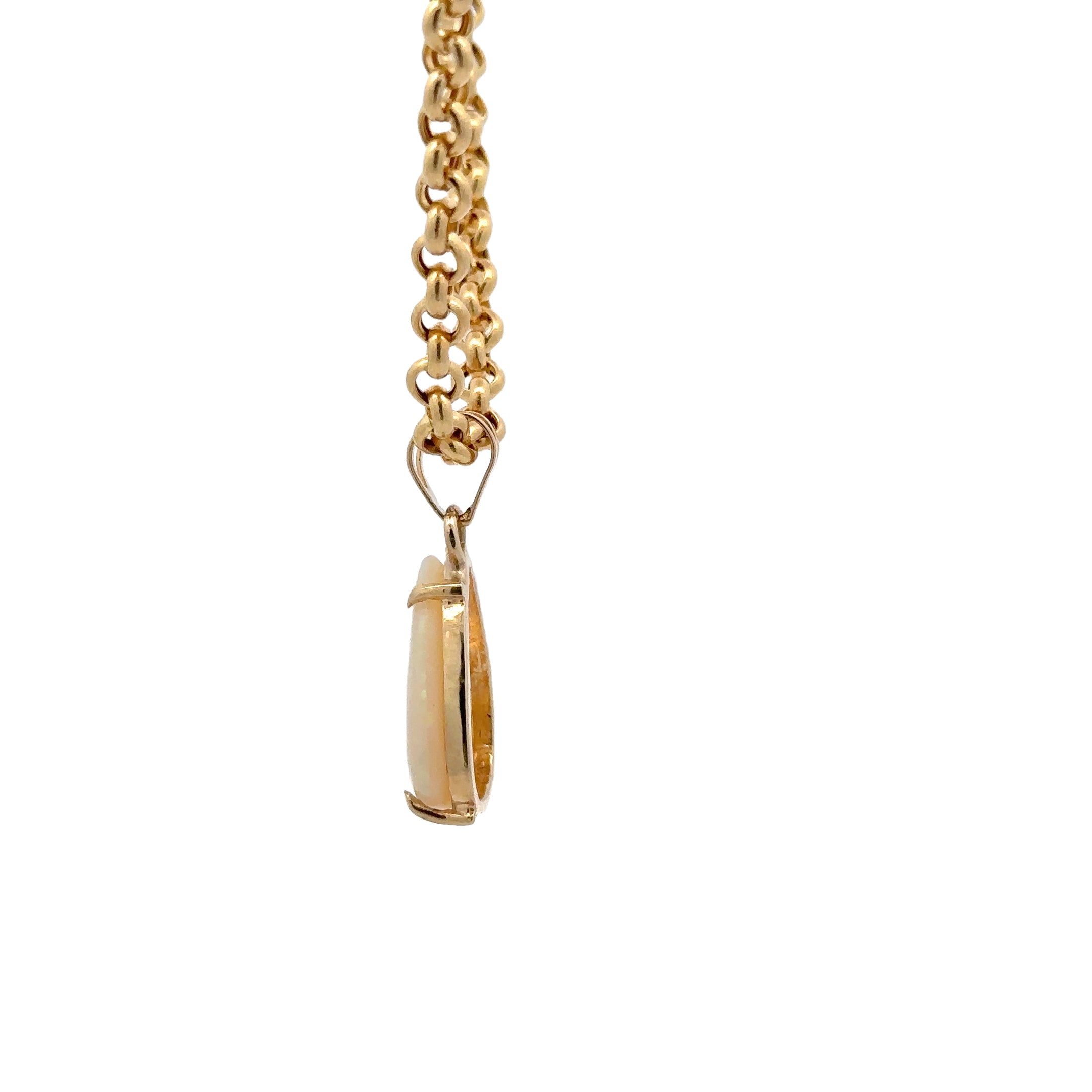 WD1763 14kt Gold Polo Chain with Pear Shaped Opal