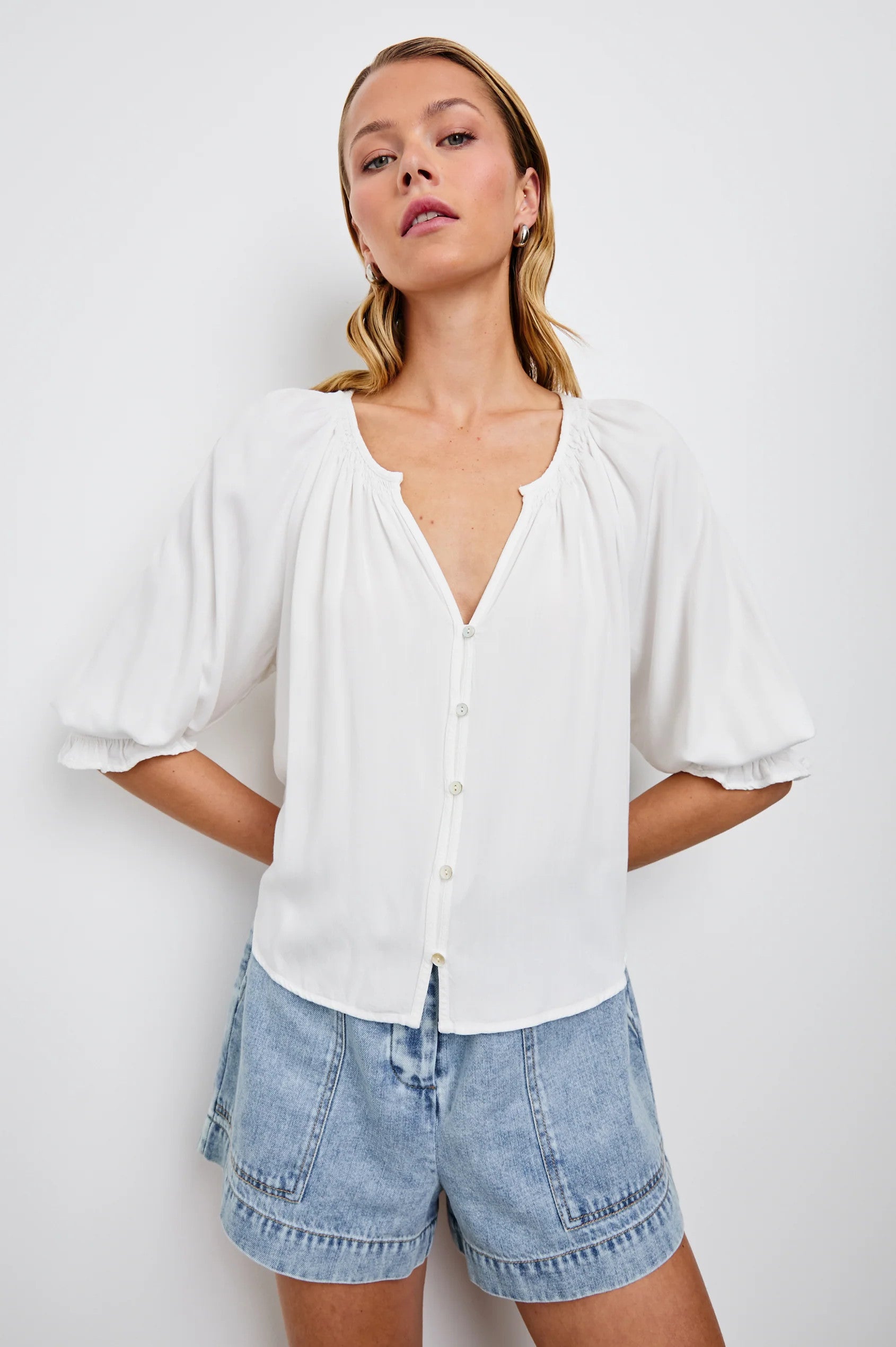 700-684-4199p Rails Mariah Top