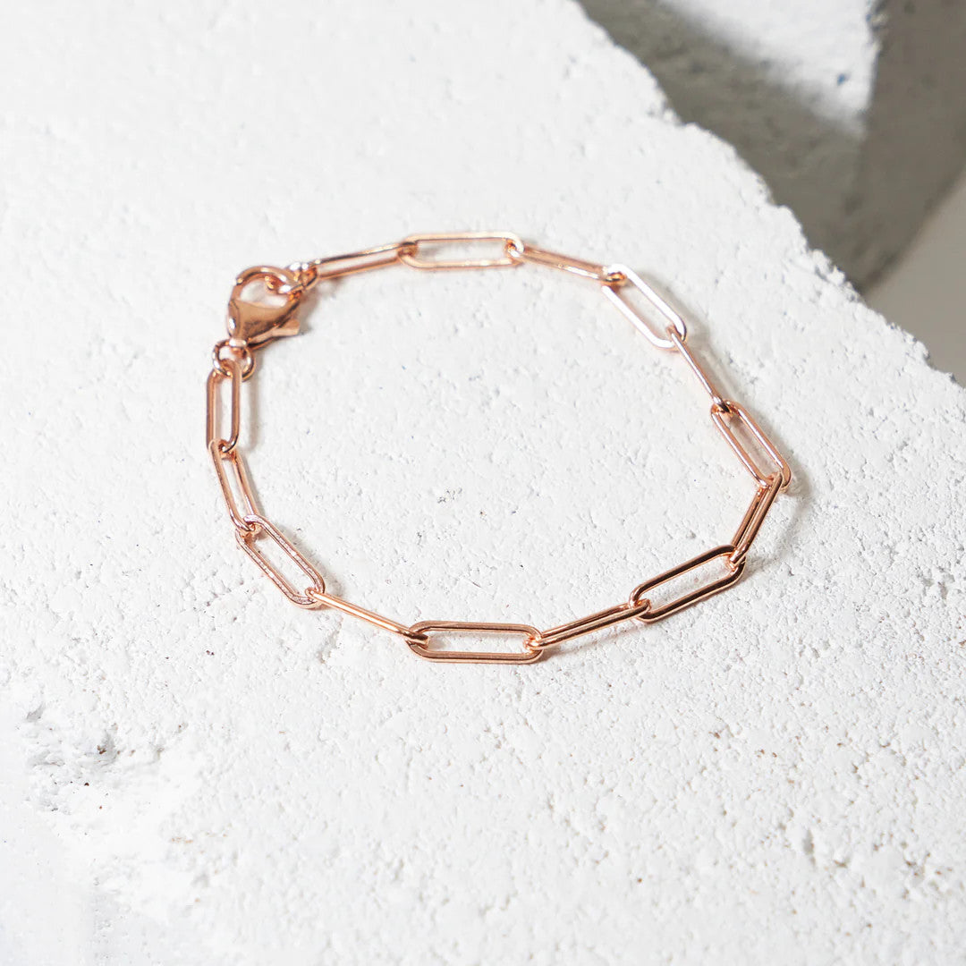 LG116 14kt goldfill medium weight paper link bracelet