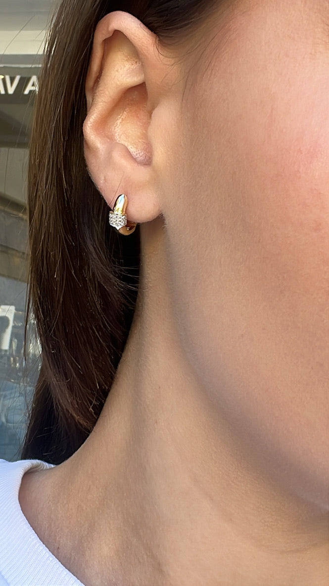 WD1713 14KT Gold Pave Diamond Detail Hoop Earrings