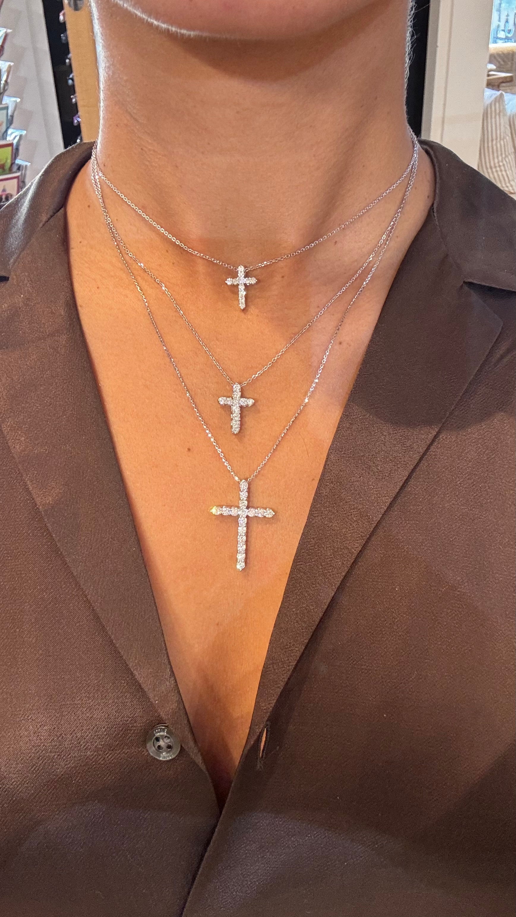 WD1889 14kt Gold Shared Prong Diamond Cross