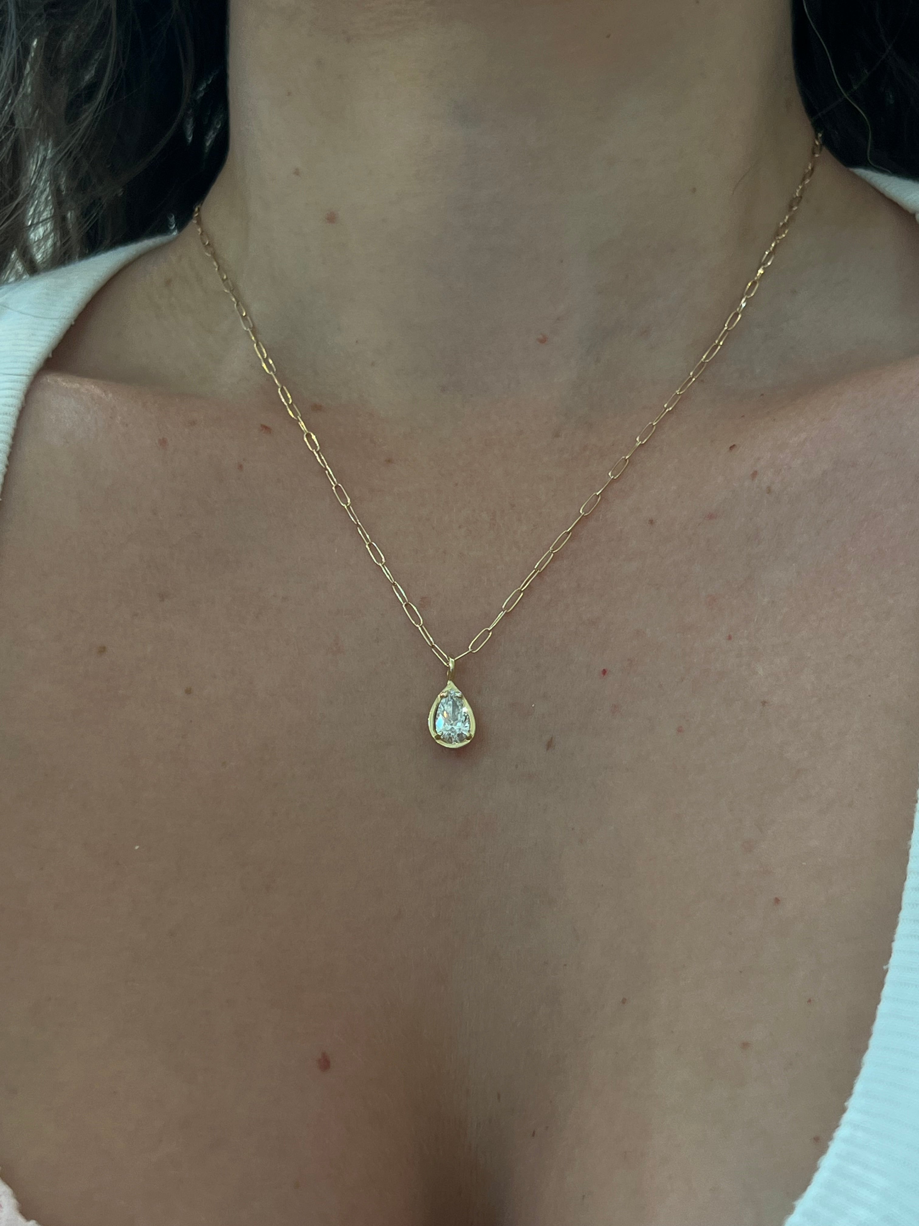 WD1906 14kt Gold Rolo Chain with Lab Grown Pear Shaped Diamond Pendant