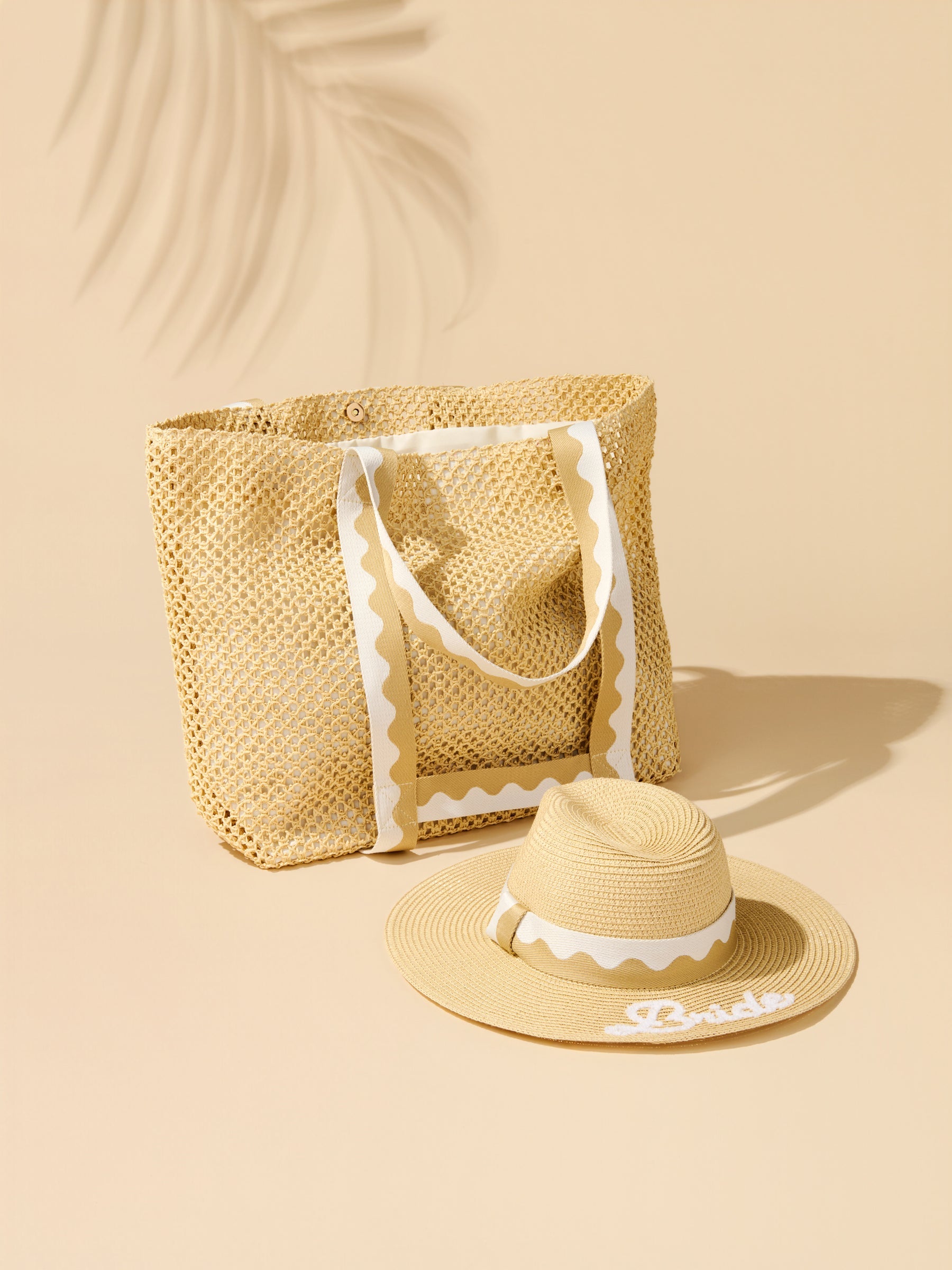 01-02-156na Shiraleah 'BRIDE' Hat and Tote set