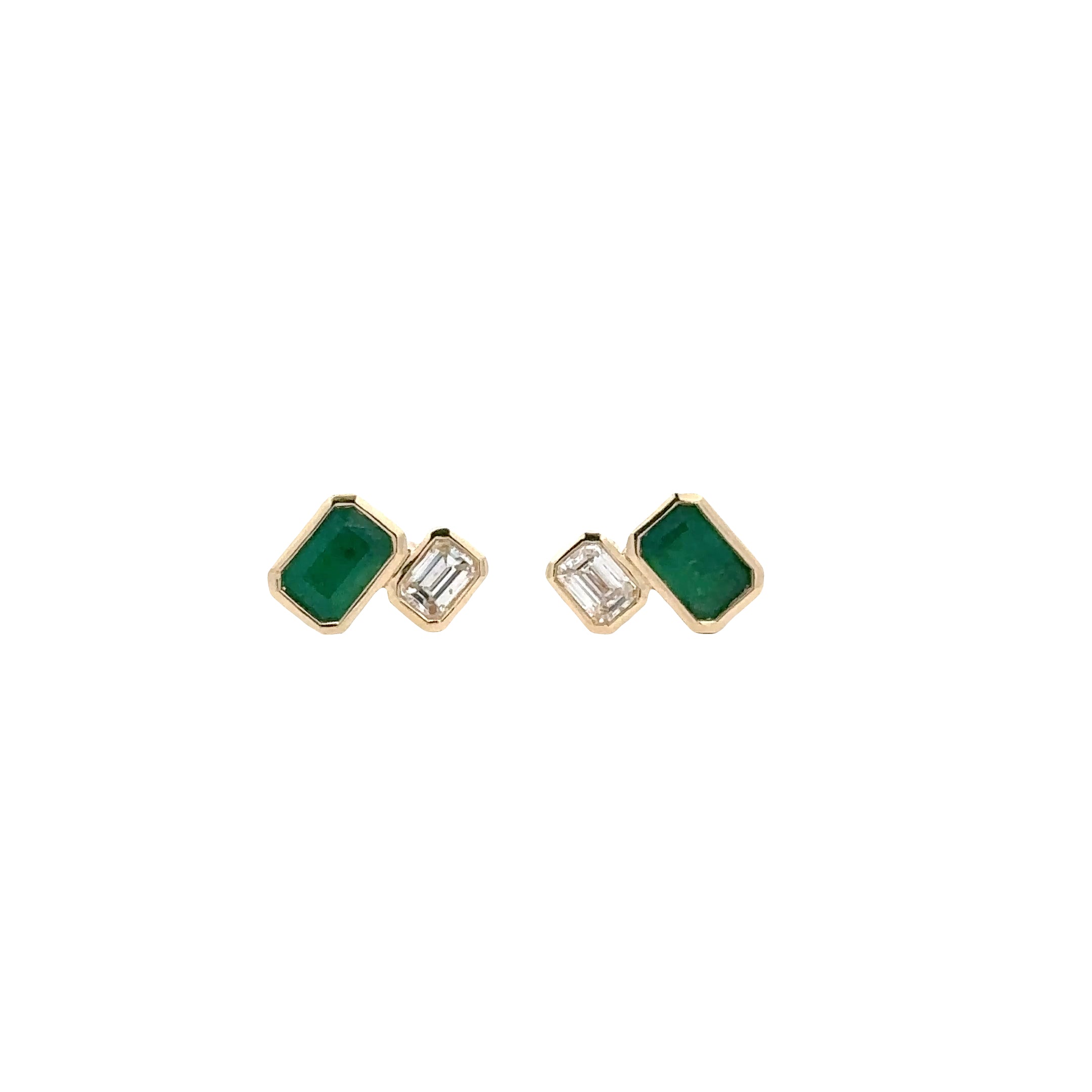 WD1911 Emerald and Diamond Stud Earring