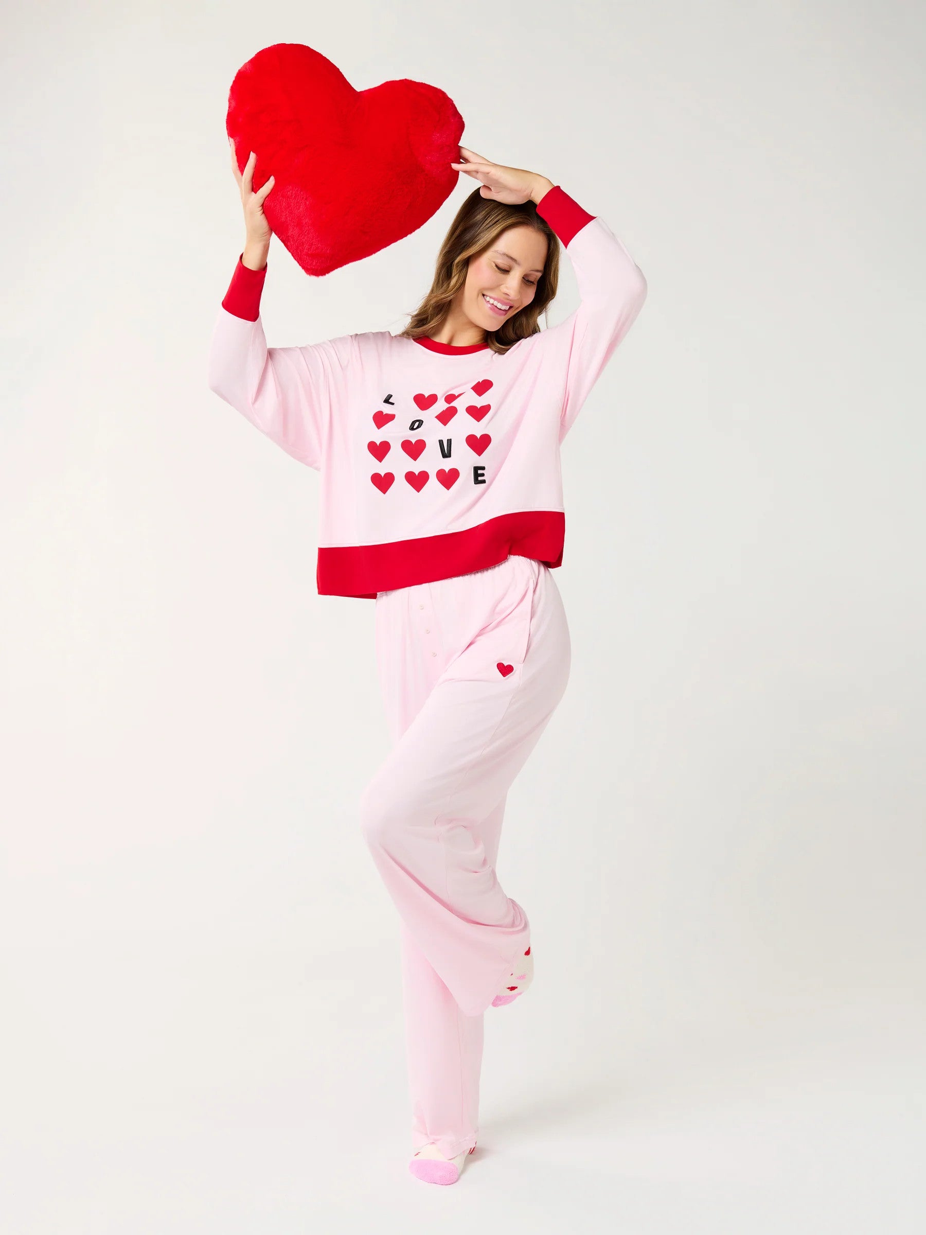 60-21-022 Shiraleah Jovi Heart Pillow