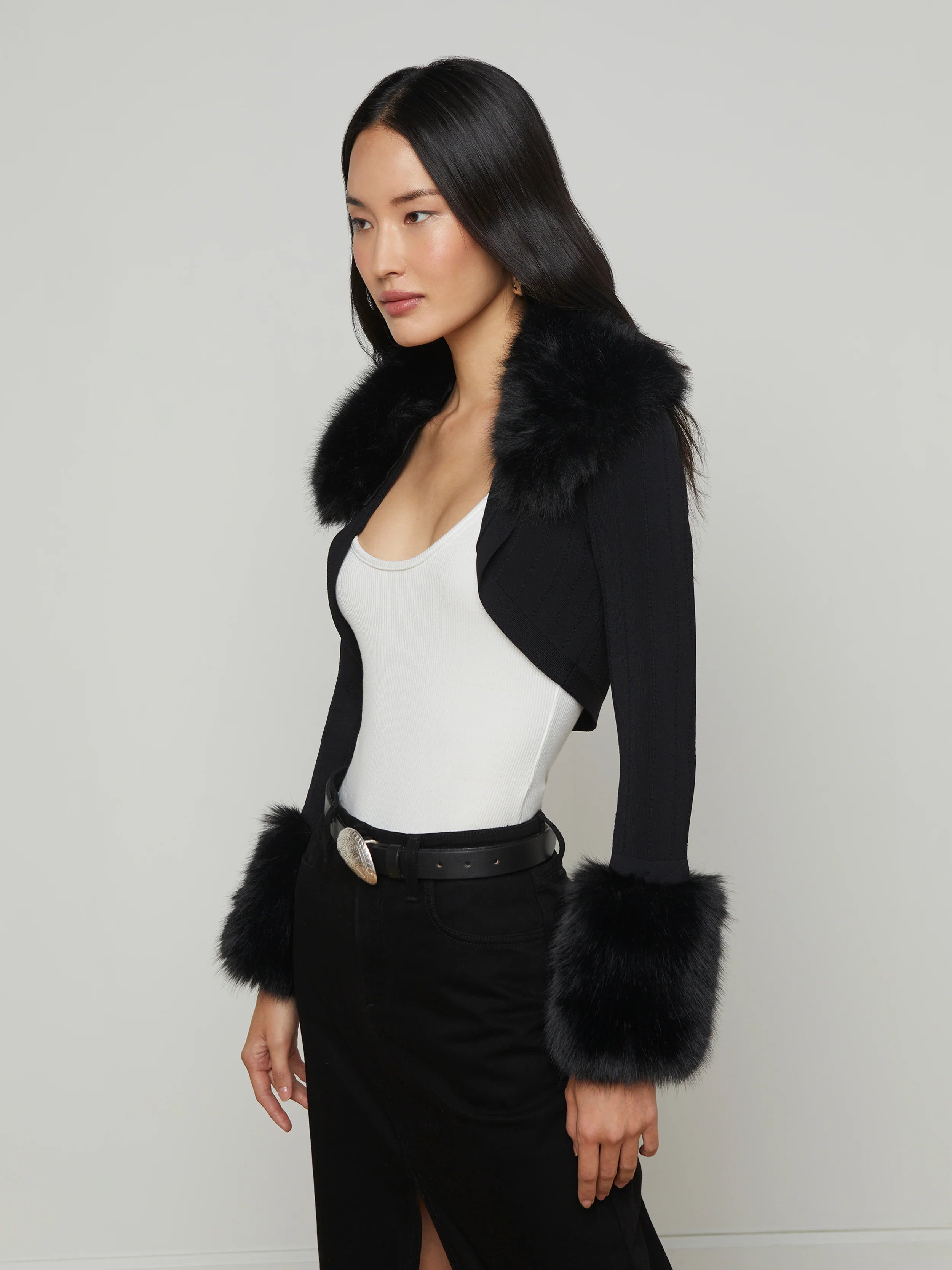 80069NXCb L'AGENCE Haru Faux Fur Shrug