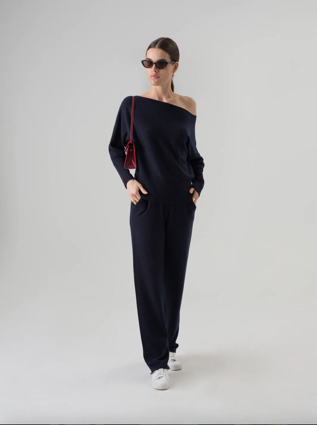 24FHA0102R1 W.Cashmere MiMi Off-Shoulder Sweater