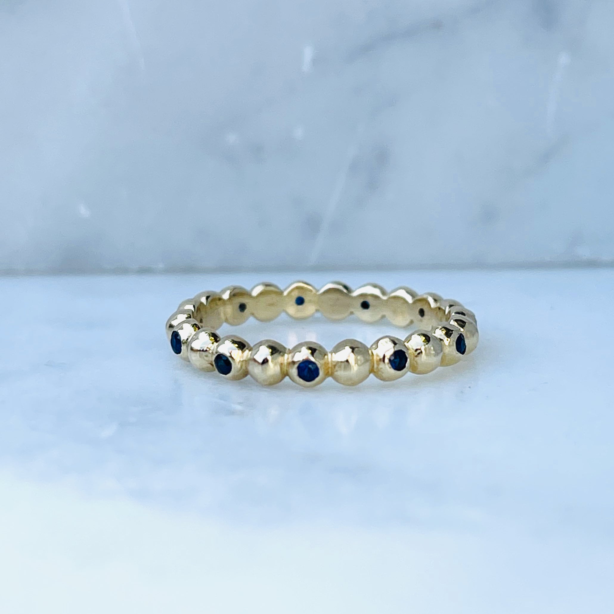 WD924 14kt gold with .22ct blue sapphire  ring