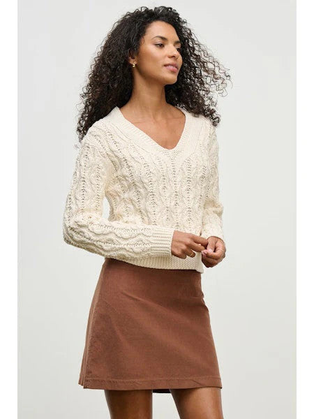 JOYCE07i Velvet Cable Knit V-Neck Sweater