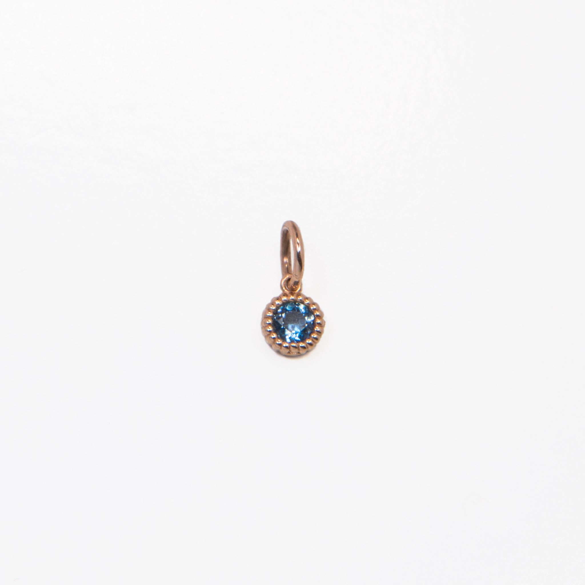 WD136 Aquamarine March Birthstone -  14kt gold Aquamarine Pebble charm