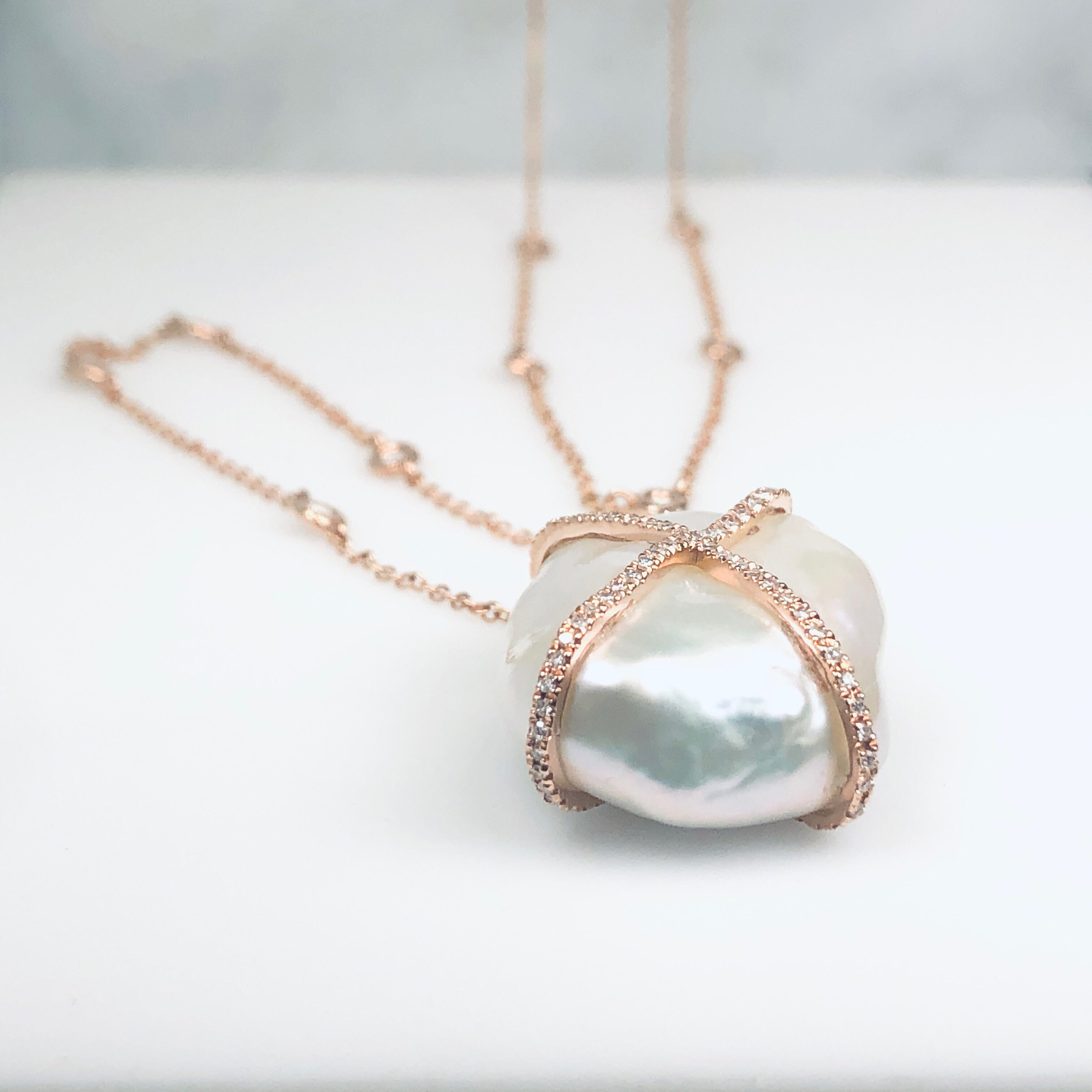 WD481, 14kt gold, .49ct diamond and pearl lariat necklace