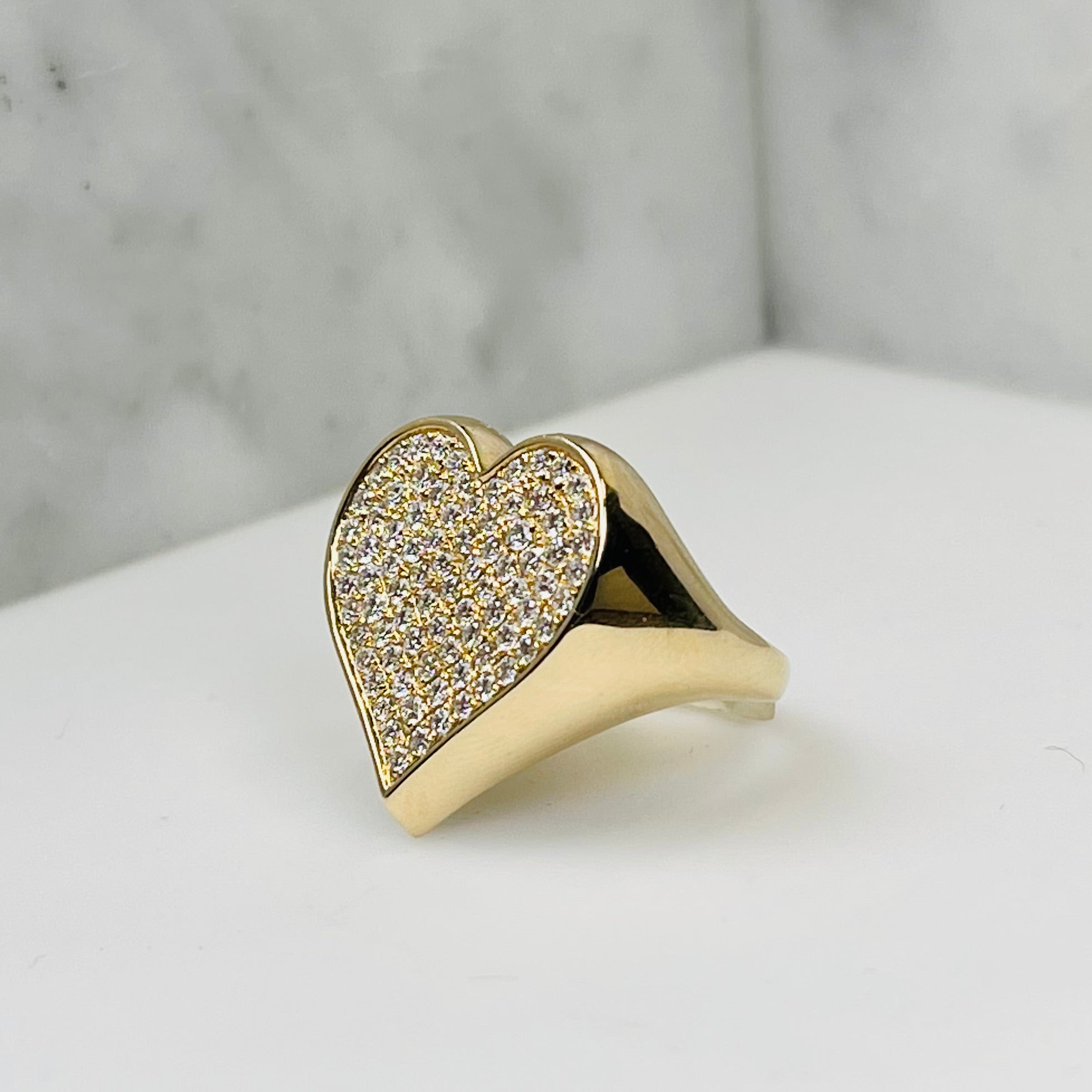 WD950 14kt Yellow gold pave Heart Ring